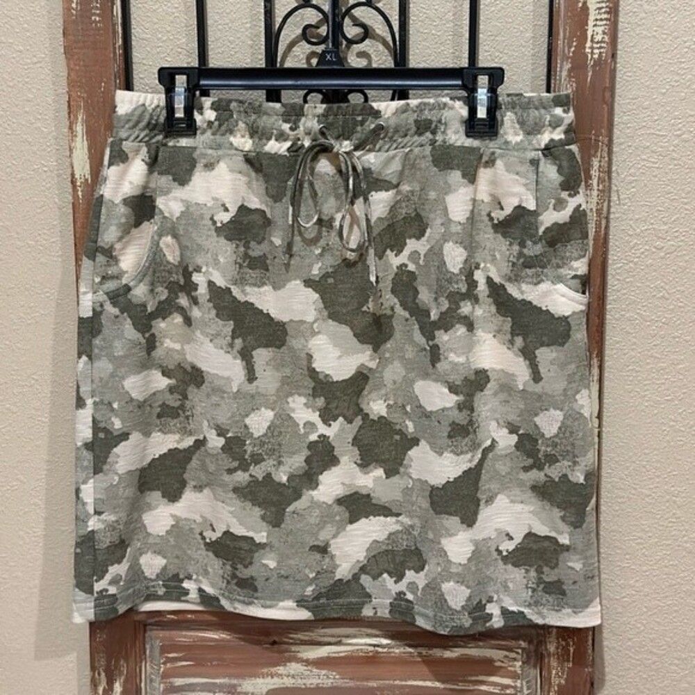 Cato camo pull on mini skirt